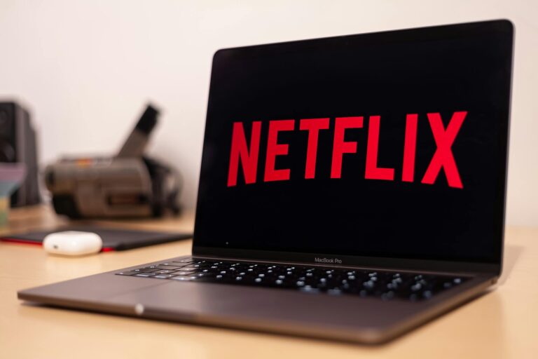 How to Get Free Netflix Using Bank Account Perks and Credits - Featured image