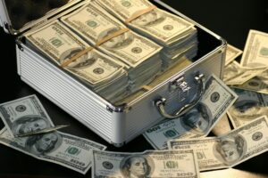 How to Stack Bank Bonuses and Subscription Credits for Free Hulu - Featured image