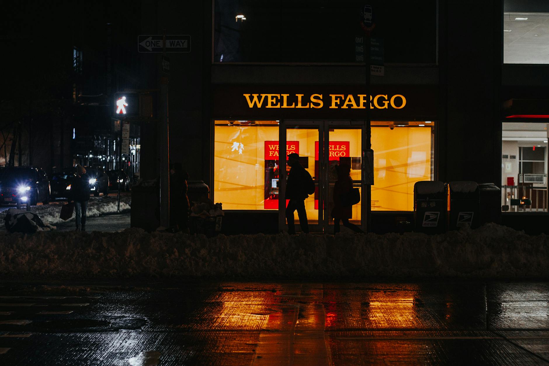 What Is the Wells Fargo Business Checking Bonus and Who Qualifies?