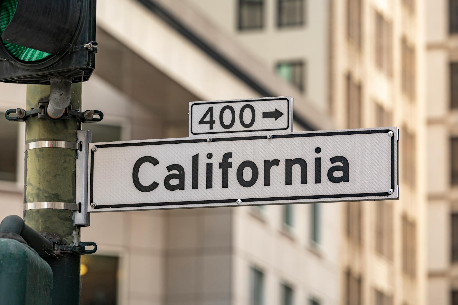 How to Qualify for the $400 SoFi Checking and Savings Bonus Through Direct Deposit