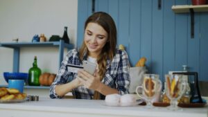 Wells Fargo Everyday Checking $325 Bonus With $1,000 Deposit Requirement - Featured image