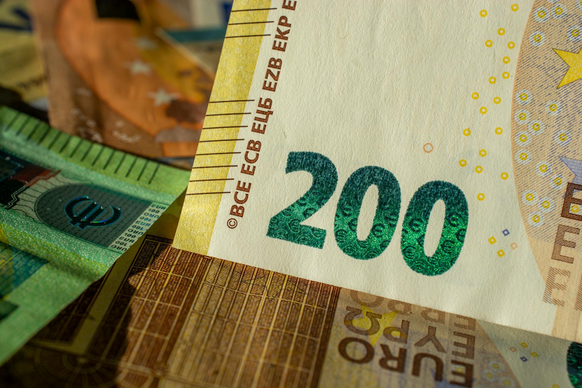 Best Bank Bonuses With High Value Rewards for New Customers - Featured image
