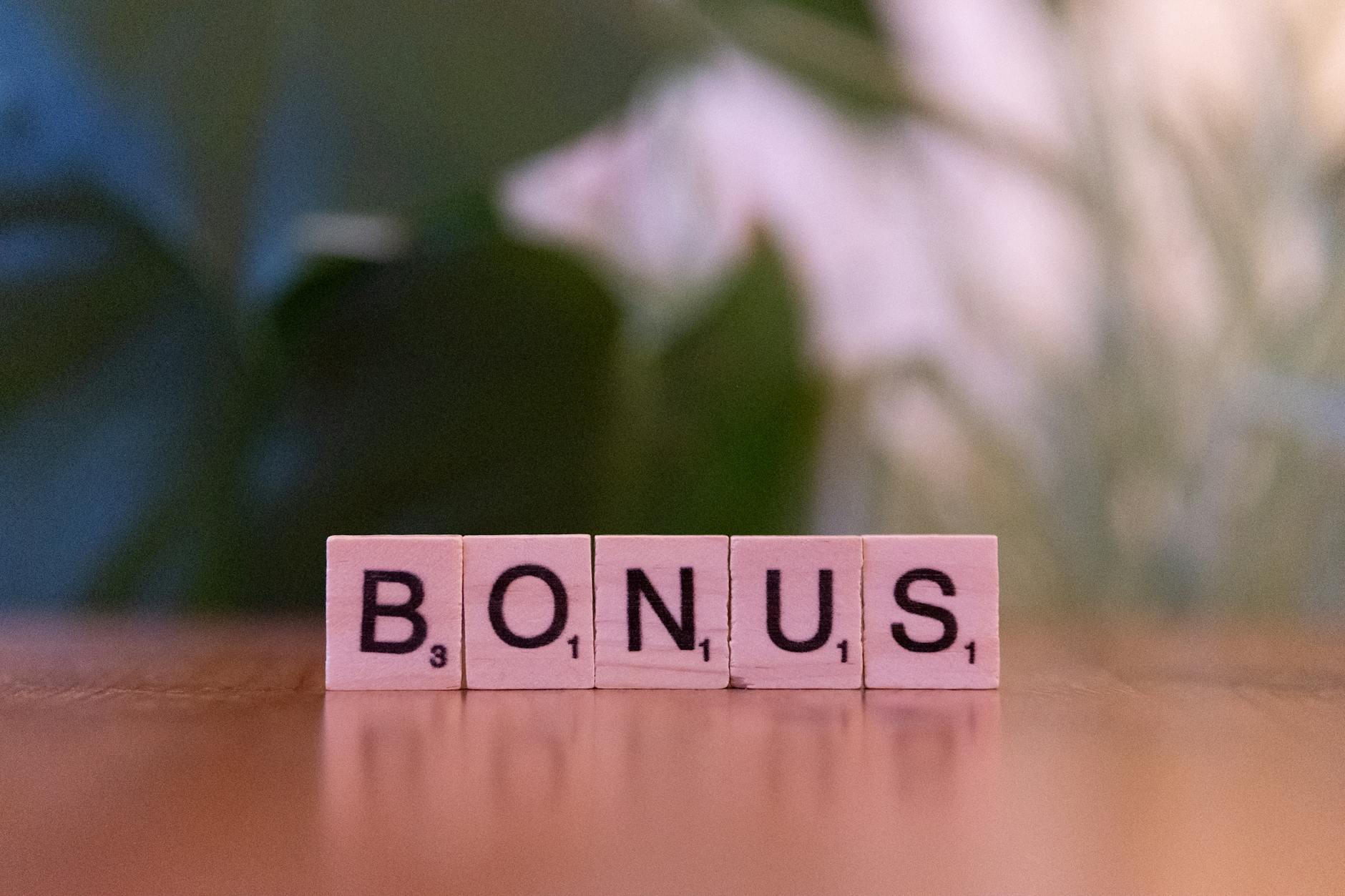 Best Bank Bonuses With Tiered Rewards Based on Deposit Size - Featured image