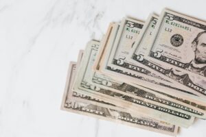 Best High Value Bank Bonuses Available Right Now and How to Qualify - Featured image
