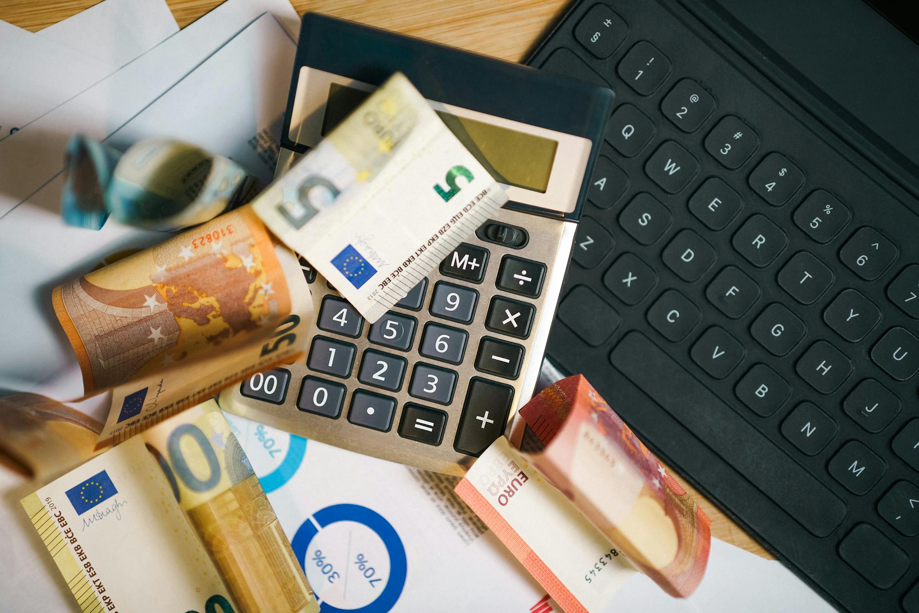 COMPARING FEE STRUCTURES AND REAL VALUE