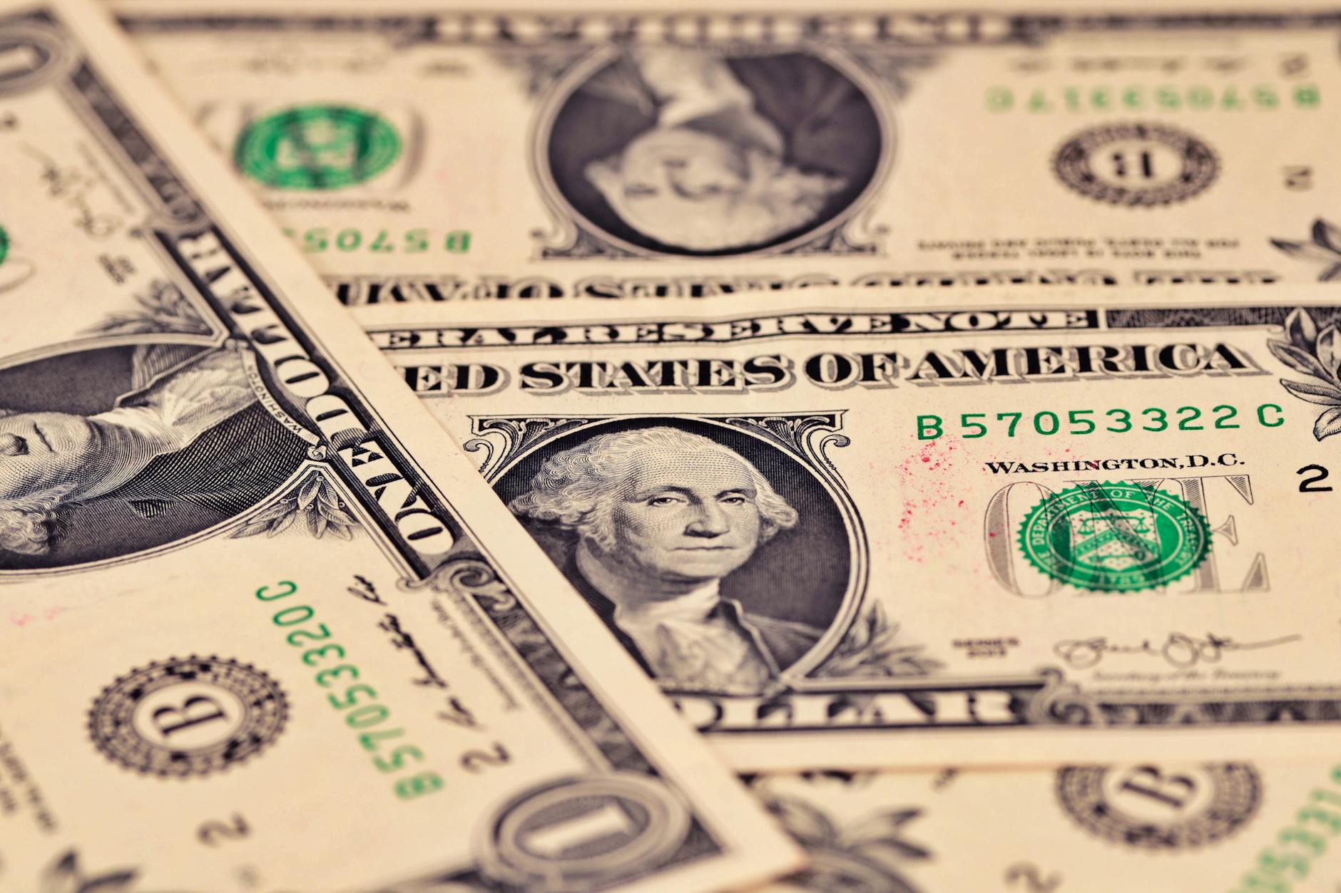 What's the Real Dollar Potential of Bank Sign-Up Bonuses?