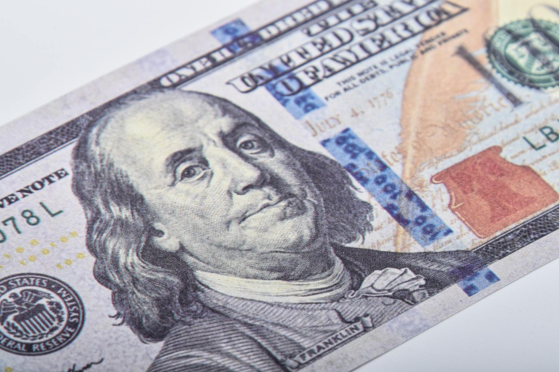 Which Banks Currently Offer the Highest Bonuses for Large Deposits?
