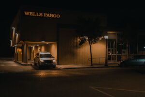 Compare Premium Savings Accounts Delivering 5 Percent Interest Rates 2026 - Featured image