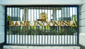 How to Avoid Bank Bonus Clawbacks After Receiving Payment - Featured image