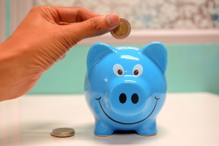 Savings account comparison 2026: Which offers currently reach 4.10% annual percentage yield - Featured image