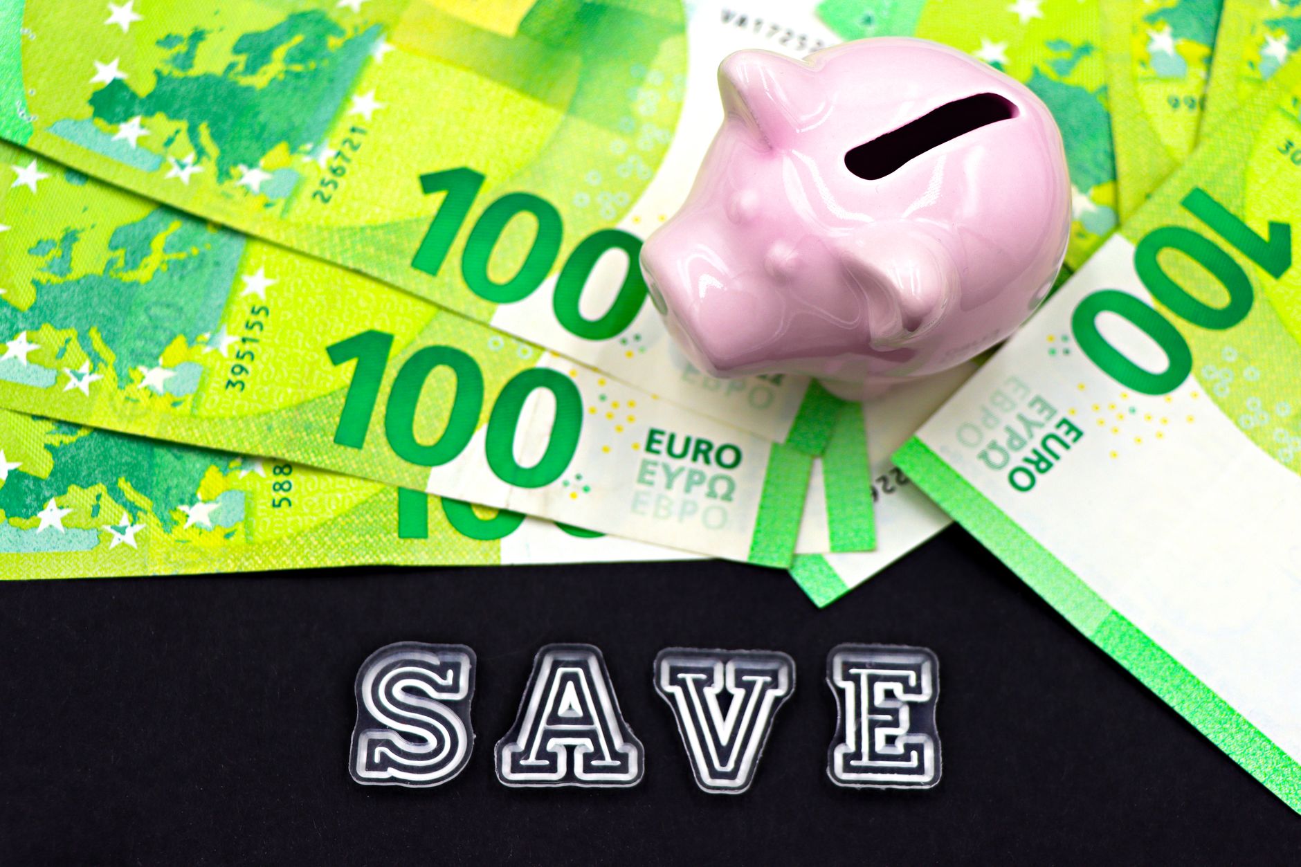 Does a New Savings Account Bonus Count as Taxable Income? - Featured image